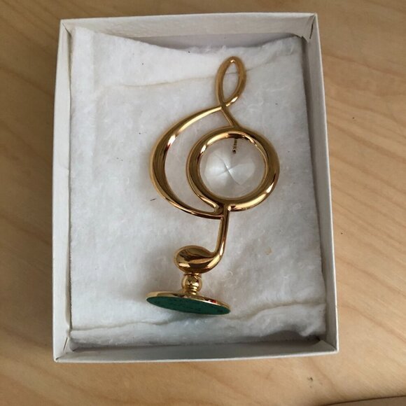 24 Gold Plated Austrian Crytal Treble Clef Music Note Stand - Picture 2 of 5